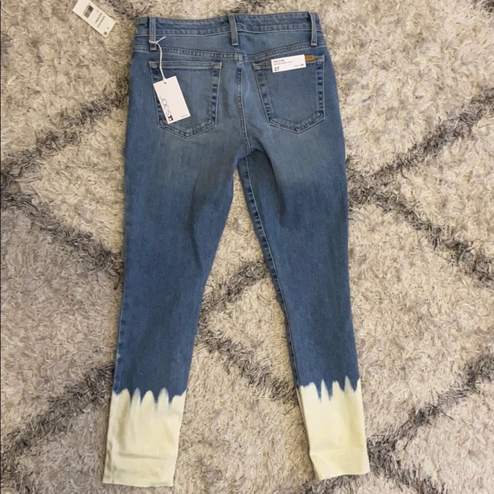 Joe’s The Icon Mid Rise Skinny Ankle Jeans